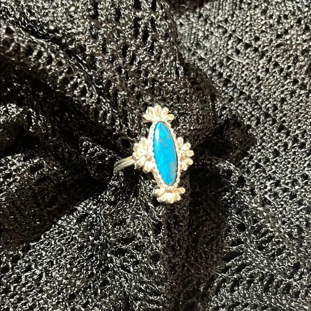 Elegant Silver and Blue Women's Ring
